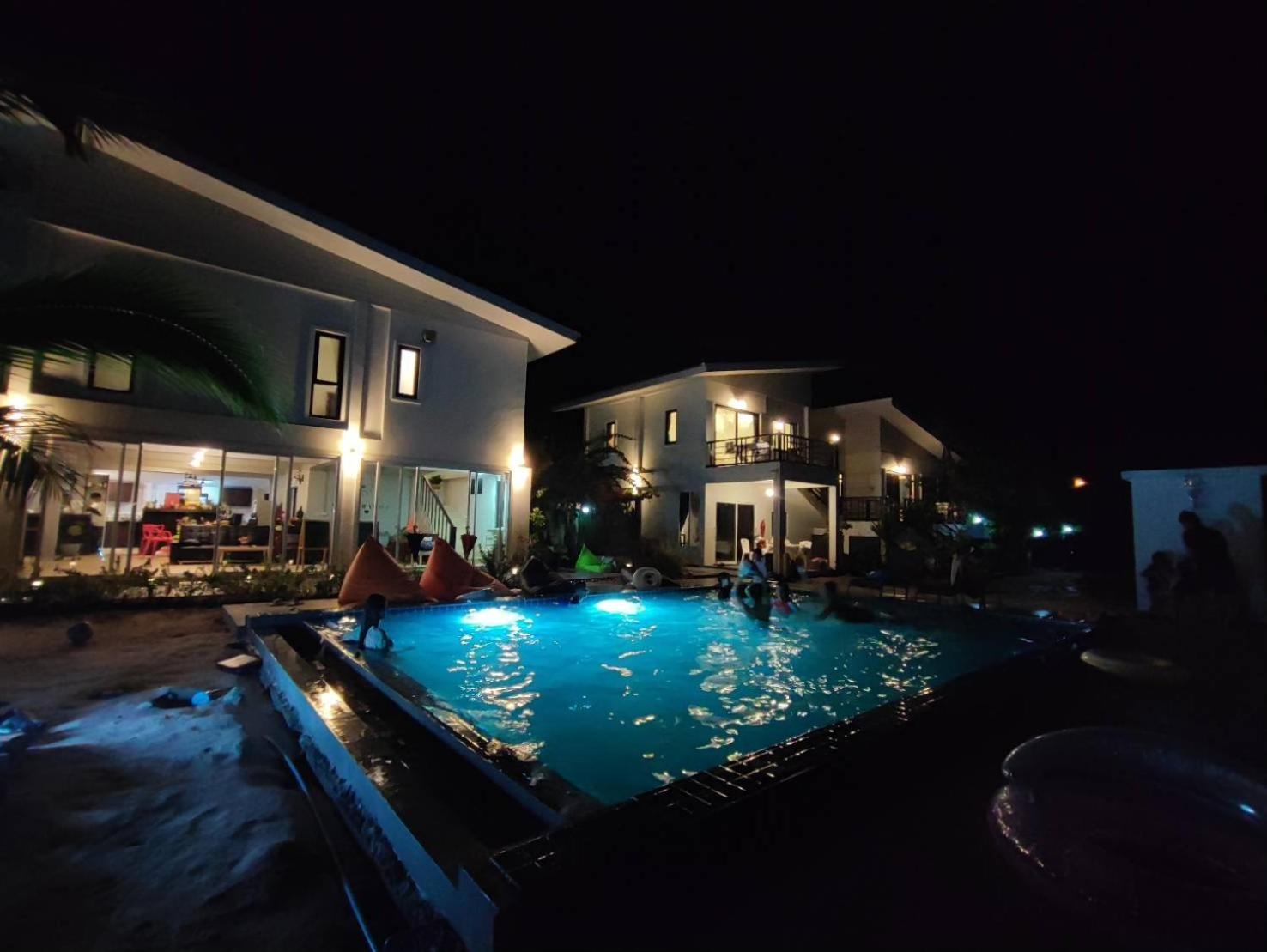 Cozy Khanom โคซี่ ขนอม Ban Na Dan  Exterior photo